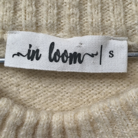 In Loom Long Sleeve Floral  Graphic Patterned Knit Beige/Cream Sweater Small - Picture 11 of 11